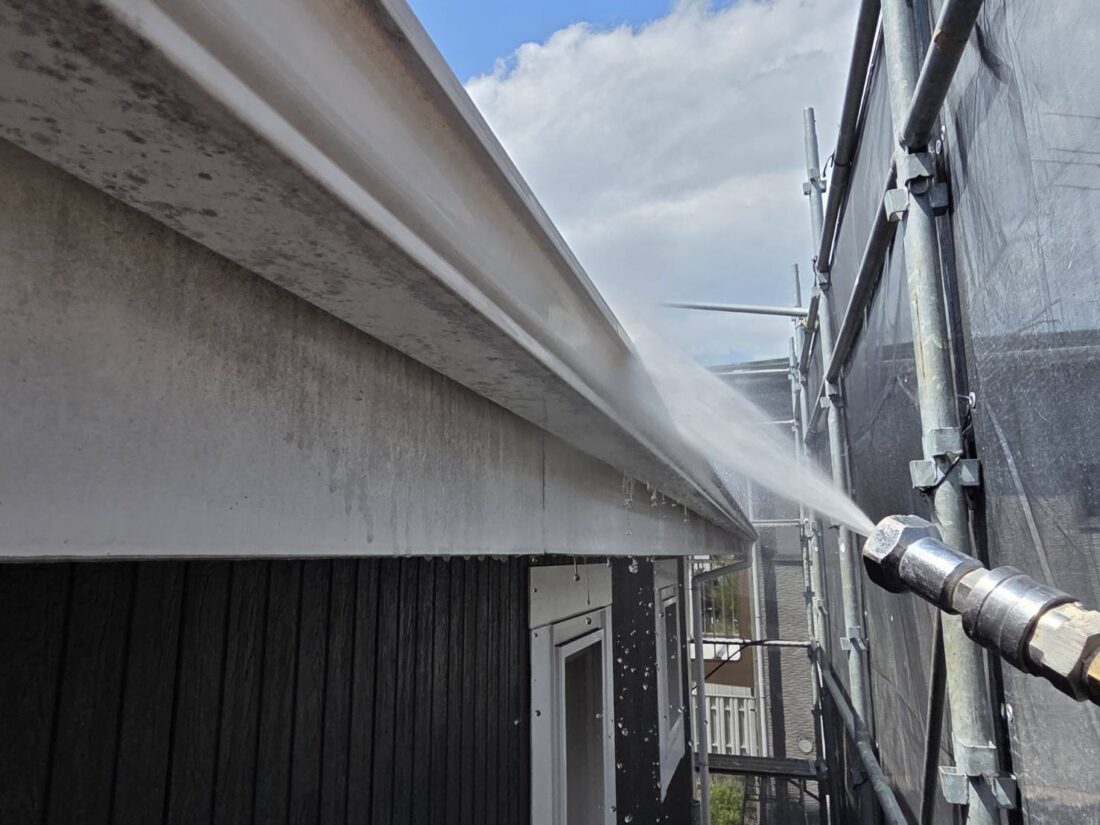 軒天　高圧洗浄