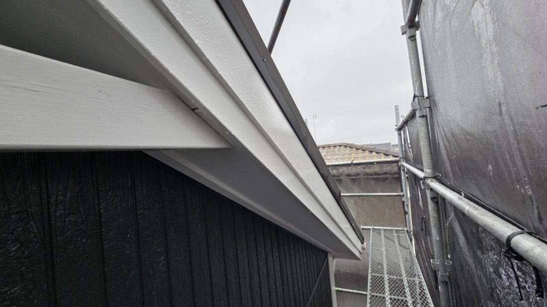 破風　上塗り完了